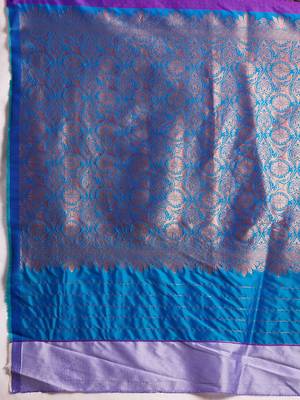 Magenta woven design paisley sarees 4