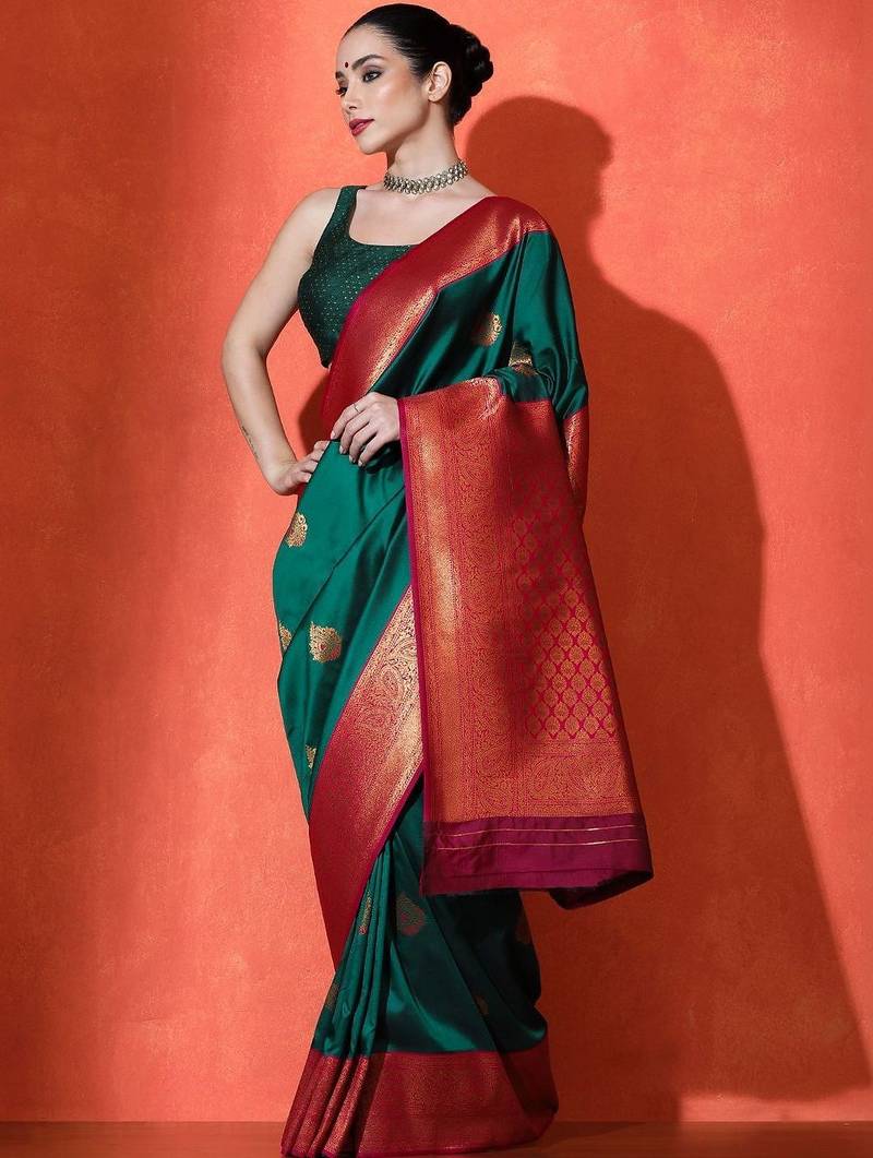 Green sangria woven design paithani saree with unstitched blouse