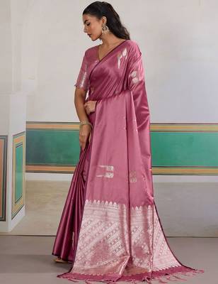Mauve ethnic motifs woven design zari saree 2