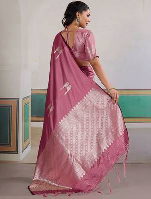 Mauve ethnic motifs woven design zari saree 3