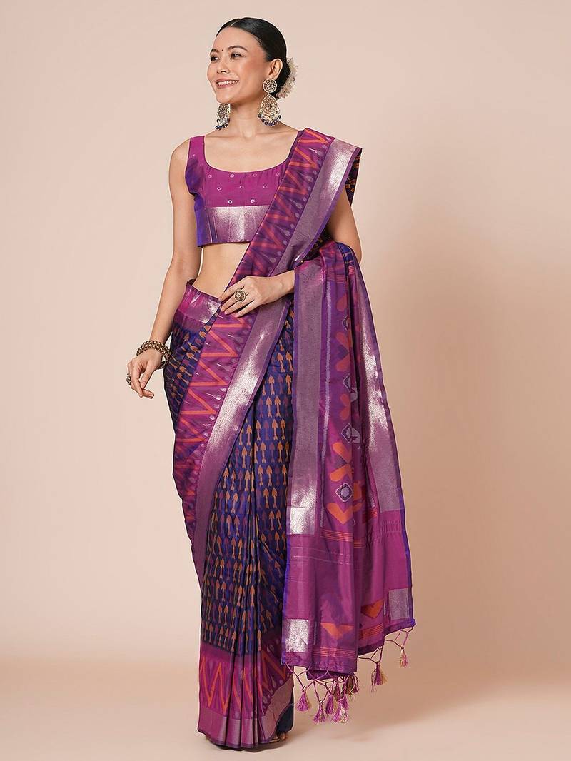 Navy blue woven design pochampally saree with blouse piece