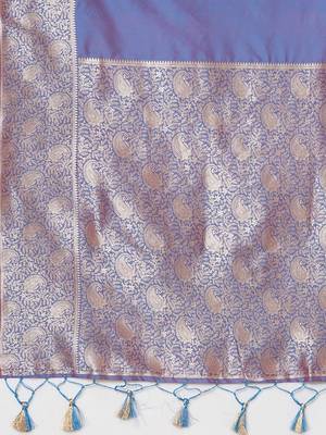 Lavender woven design banarasi saree with blouse piece 4