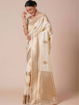 Cream bagh woven design banarasi saree with blouse piece 2