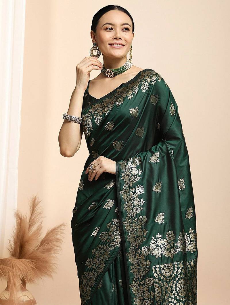 Green woven design kanjeevaram saree with blouse piece