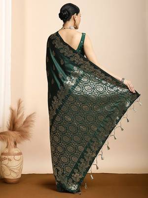 Green woven design kanjeevaram saree with blouse piece 4
