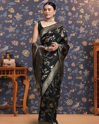 Black ethnic motifs woven design zari kanjivaram saree 3