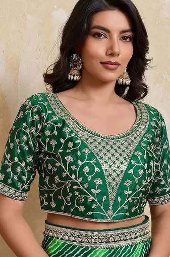 Green bandhani printed saree with unstitched blouse