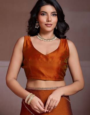Rust embroidered saree with unstitched blouse 5