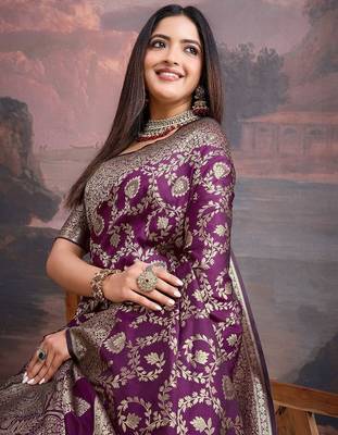 Burgundy women silk blend ethnic motifs banarasi saree with blouse 5
