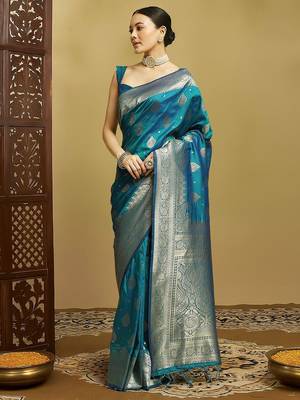 Teal woven design kanjeevaram 3