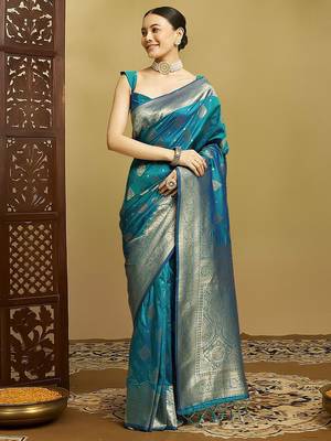 Teal woven design kanjeevaram 4