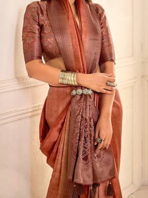 Rust jamdani woven design saree with blouse piece 4
