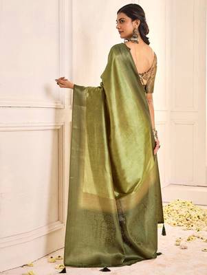 Green woven design jamdani saree with blouse piece 2
