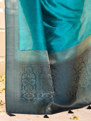 Blue woven design jamdani saree with blouse piece 5