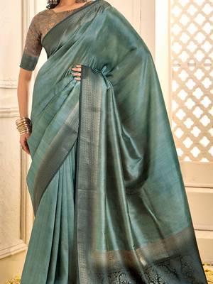 Sea green woven design jamdani saree with blouse piece 4