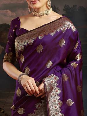 Purple woven design zari kanjeevaram saree with unstitched blouse 5