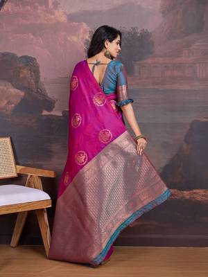 Pink woven design sarees 4
