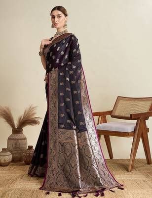 Purple zari woven design saree with unstitched blouse 2