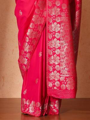 Pink woven design banarasi sarees with blouse piece 5