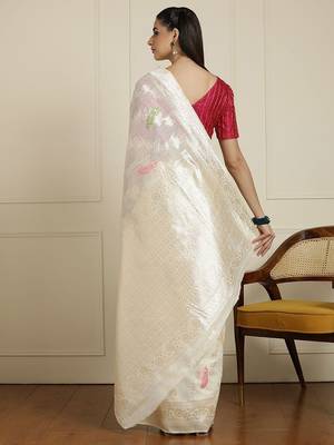 Cream floral motifs printed banarasi saree with blouse piece 3