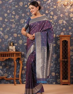 Violet ethnic motifs woven design saree 3