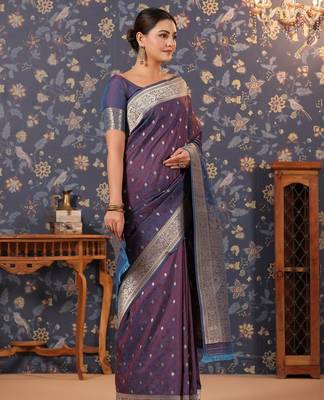 Violet ethnic motifs woven design saree 4