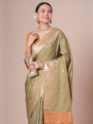 Beige banarasi woven design saree with blouse 4