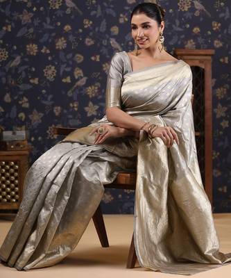 Cream woven design banarasi saree 3