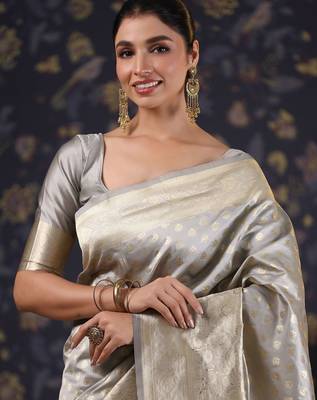 Cream woven design banarasi saree 5
