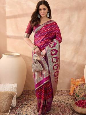 Burgundy woven design banarasi sarees with unstitched blouse 3