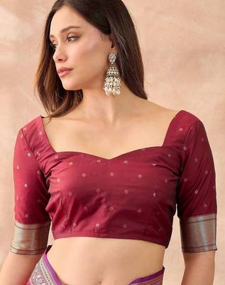 Burgundy woven design banarasi sarees with unstitched blouse 5