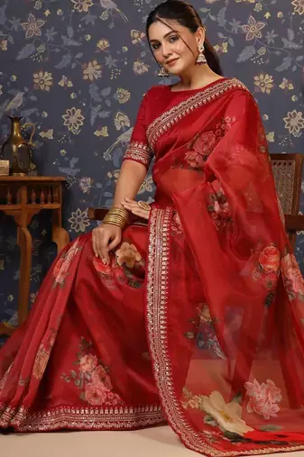 Maroon floral printed sequinned embellished saree