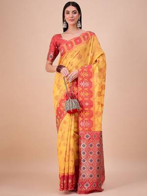 Yellow woven design zari saree with unstitched blouse 3