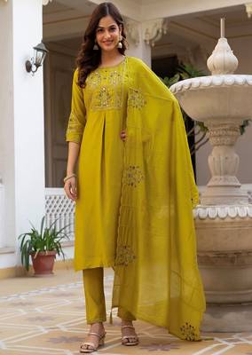 Embroidered viscose silk kurta with pant & dupatta set for women 1
