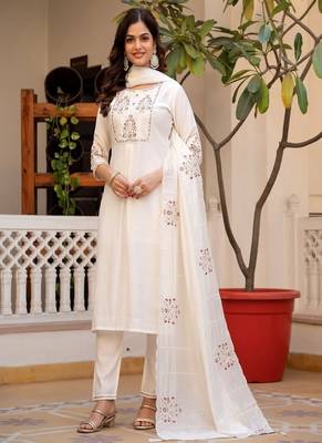 Embroidered viscose silk kurta with pant & dupatta set for women 1