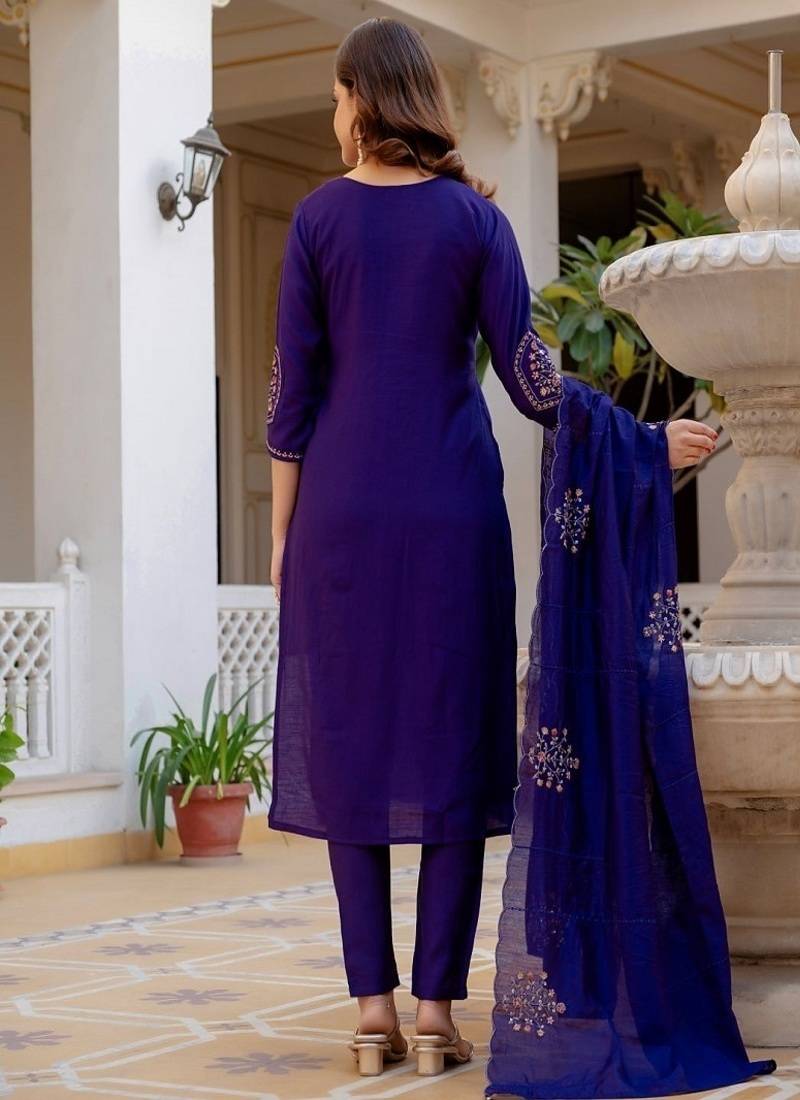 Embroidered viscose silk kurta with pant & dupatta set for women