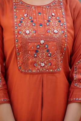 Embroidered viscose silk kurta with pant & dupatta set for women 4