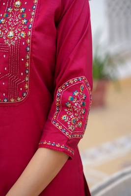 Embroidered viscose silk kurta with pant & dupatta set for women 5