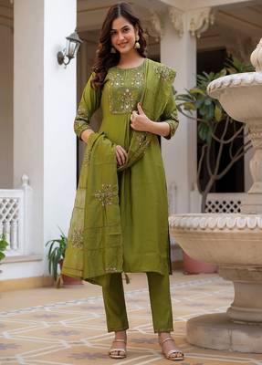 Embroidered viscose silk kurta with pant & dupatta set for women 1