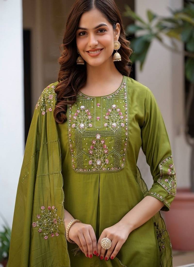 Embroidered viscose silk kurta with pant & dupatta set for women
