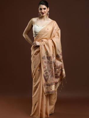 Beige woven design saree with blouse 1