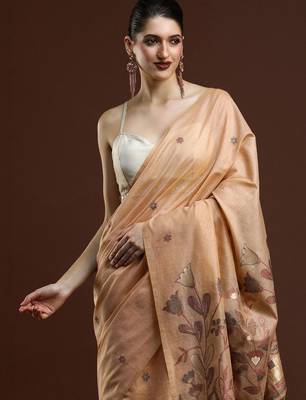 Beige woven design saree with blouse 2