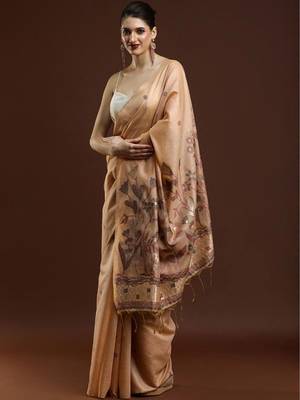Beige woven design saree with blouse 3
