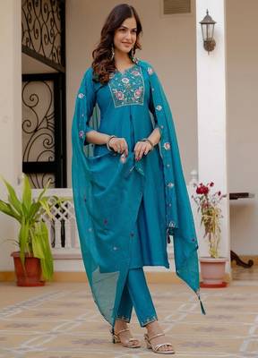 Embroidered viscose silk kurta with pant & dupatta set for women 1