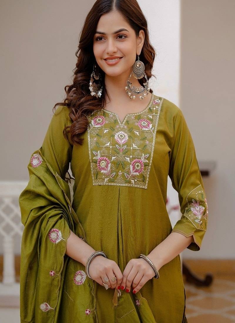 Embroidered viscose silk kurta with pant & dupatta set for women