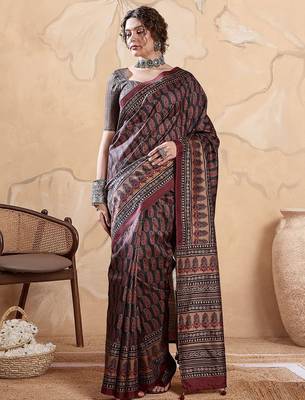 Black ethnic motifs digital printed silk blend saree with unstitched blouse 1