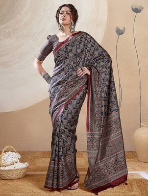 Navy blue ethnic motifs digital printed silk blend saree with unstitched blouse 1
