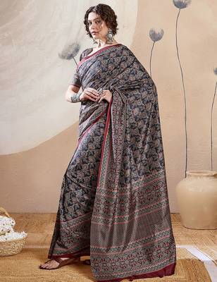 Navy blue ethnic motifs digital printed silk blend saree with unstitched blouse 2