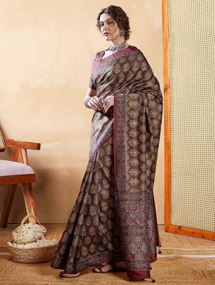 Brown ethnic motifs digital printed silk blend saree with unstitched blouse 2
