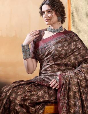 Brown ethnic motifs digital printed silk blend saree with unstitched blouse 5